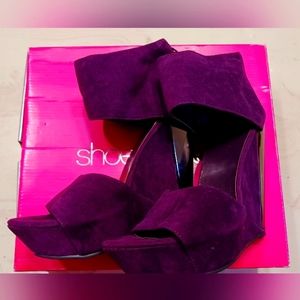 Purple wedged heels